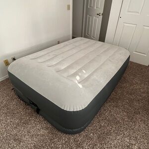 Intex Raised Air Mattress (full) - Built-in Pump